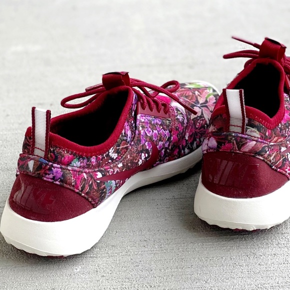 RARE FIND Nike Women’s Rejuvenate Floral Print Sneakers - Picture 5 of 6